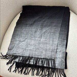 Elegant Black and Gray women’s Scarf